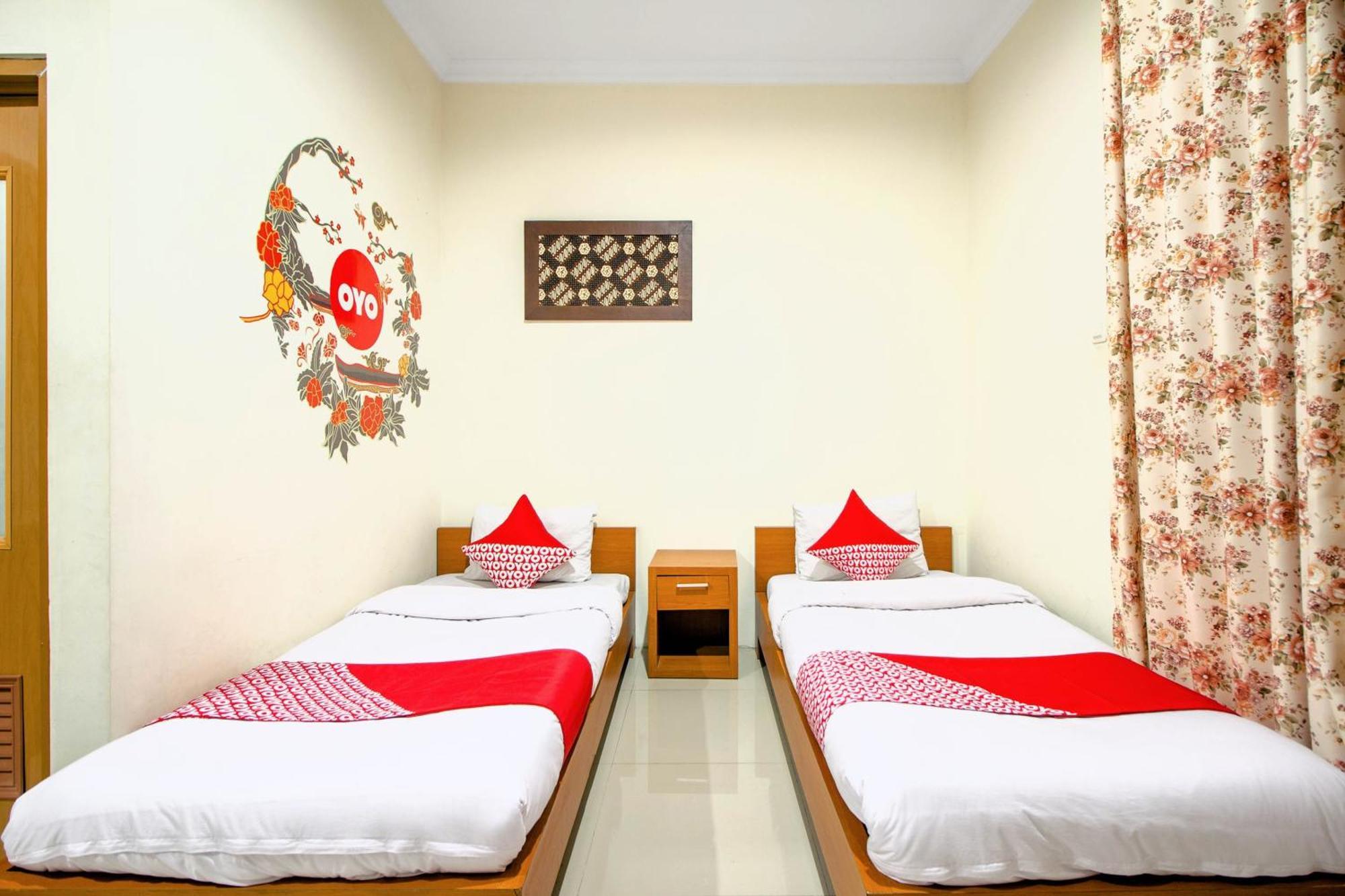 Super Oyo 250 De'Gadri Ndalem Hotel Jarakan Exterior foto